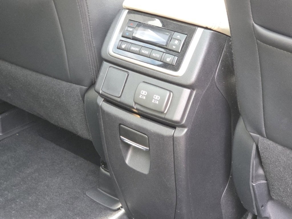 2020 Subaru Ascent Limited photo 28