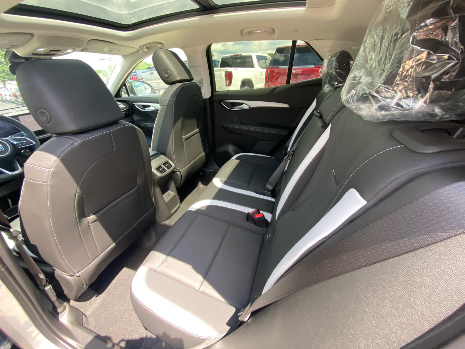 2025 Buick Envision Sport Touring photo 29