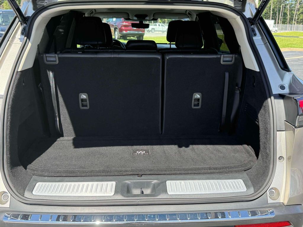 2022 Infiniti QX60 Luxe photo 22