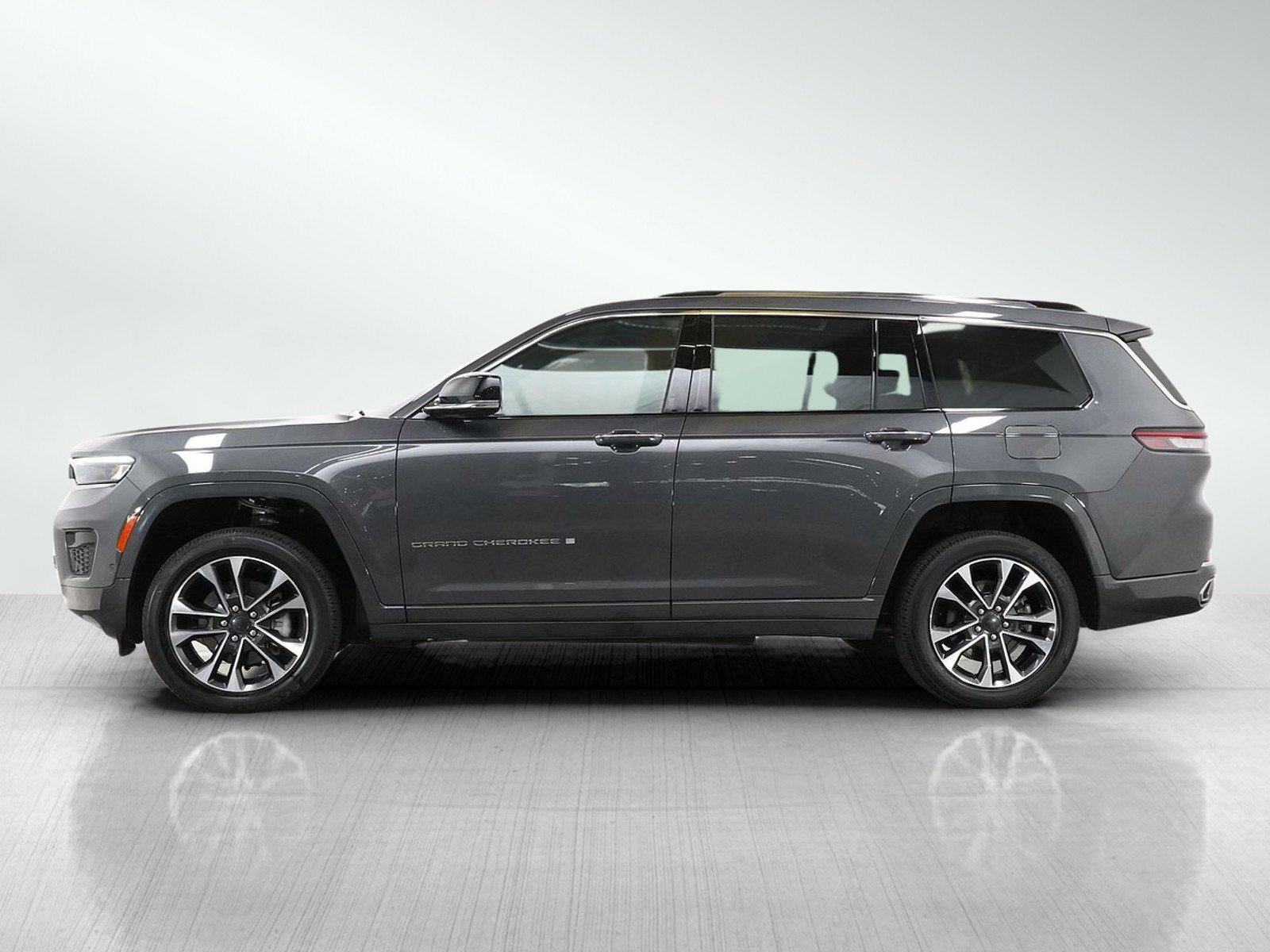 Used 2023 Jeep Grand Cherokee L Overland with VIN 1C4RJKDG3P8833973 for sale in Hopkins, Minnesota
