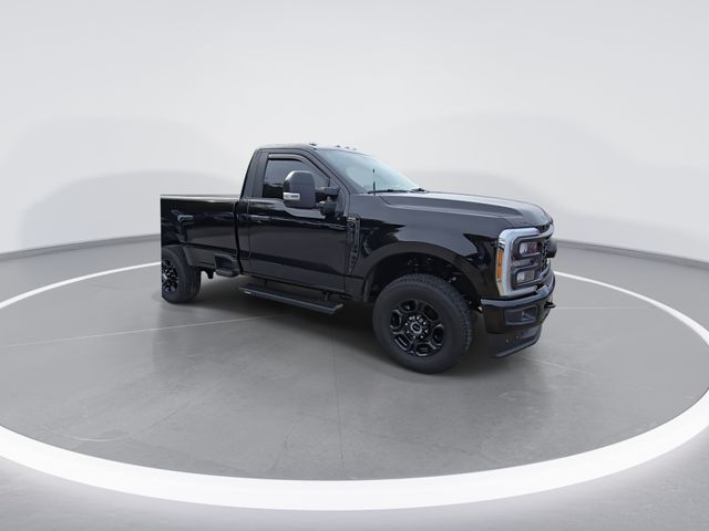 2024 Ford F-350 photo 2