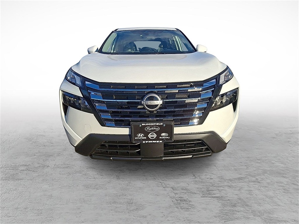 2026 Nissan Rogue SV photo 2