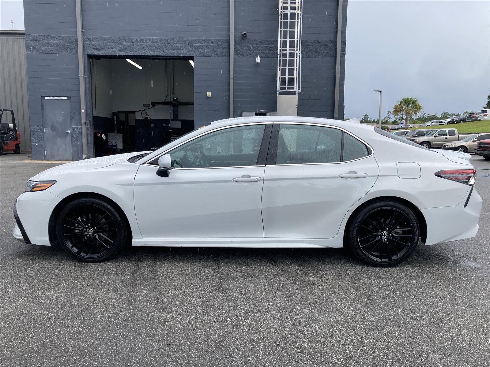 2023 Toyota Camry XSE photo 4