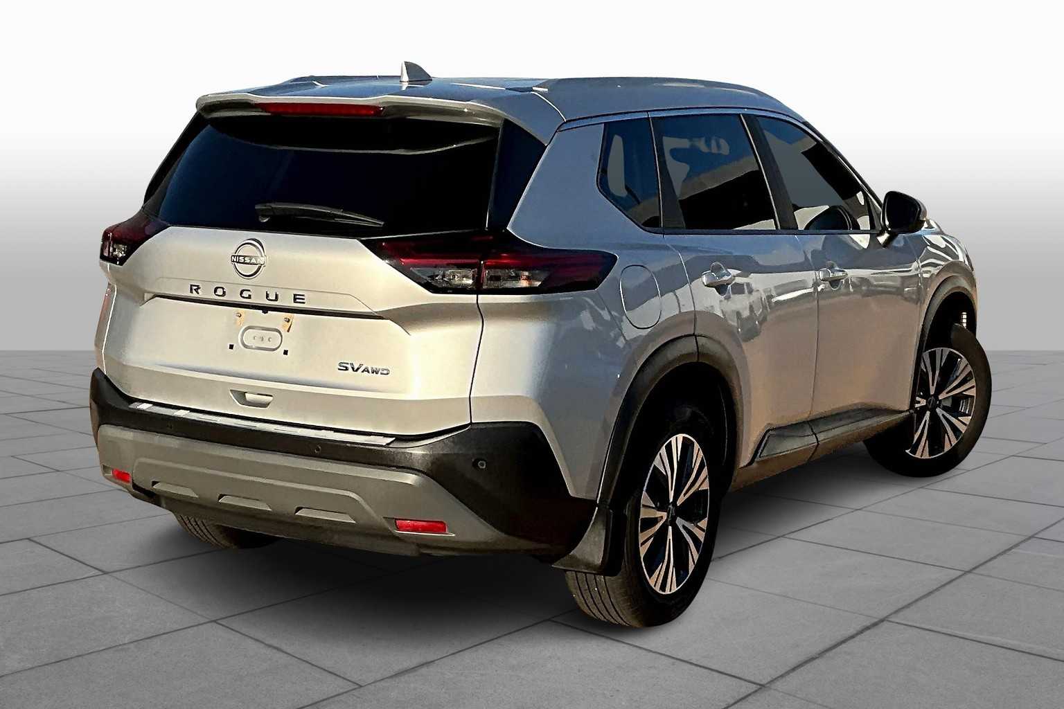 2023 Nissan Rogue SV photo 11
