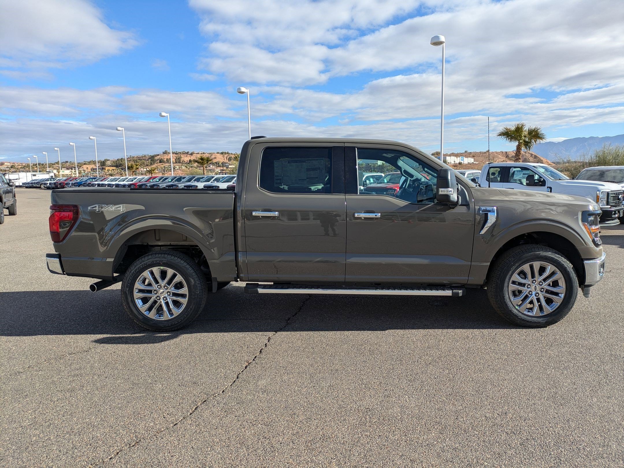 2025 Ford F-150 XLT photo 2