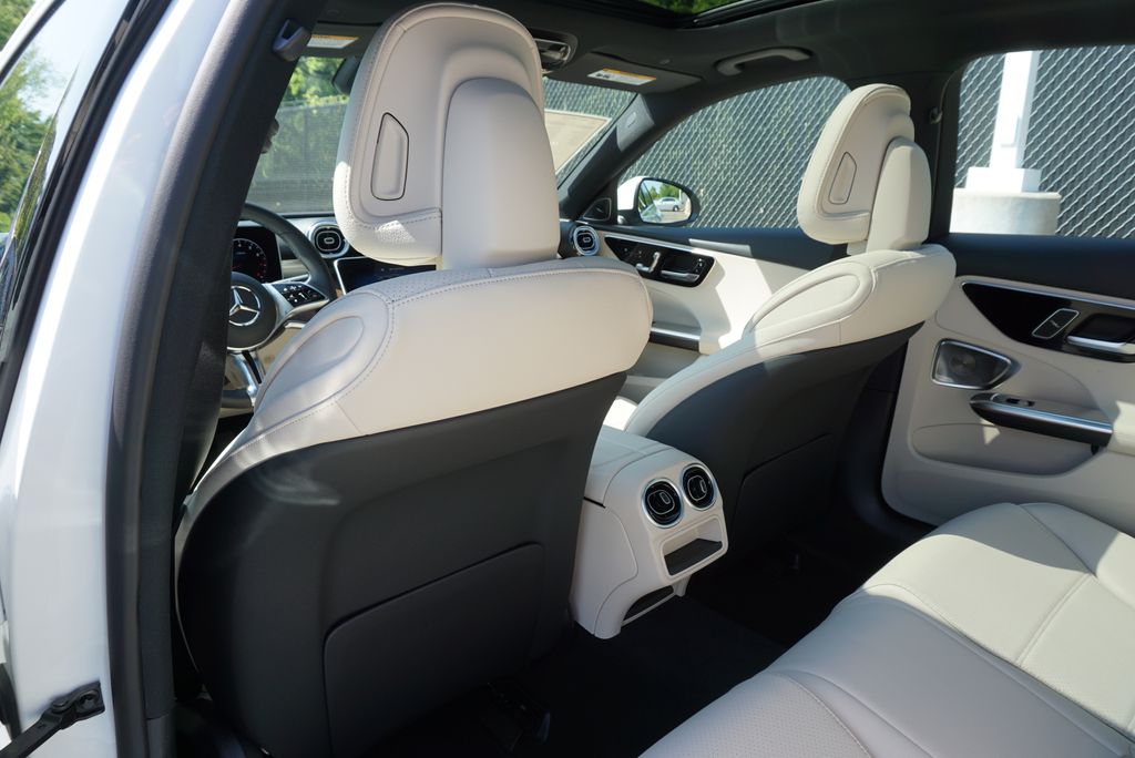 2025 Mercedes Benz C 300 photo 44
