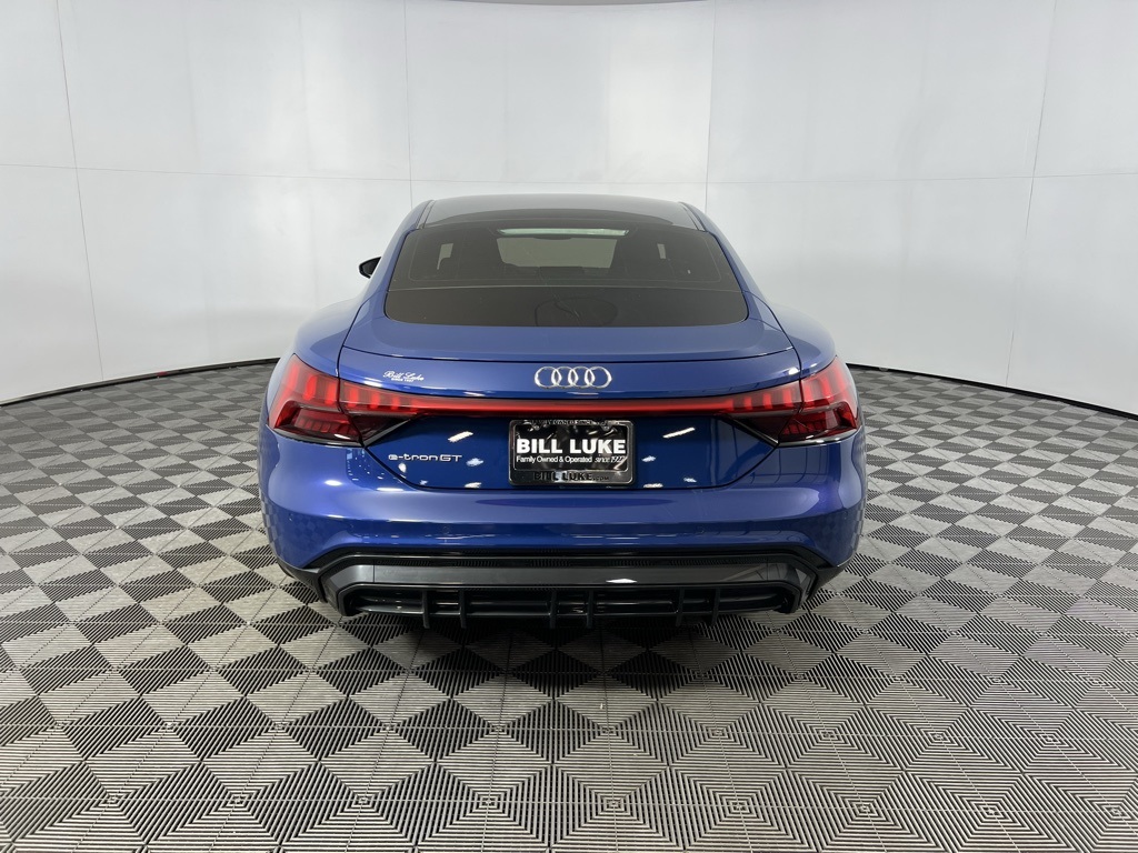 2024 Audi e-tron GT Premium Plus photo 6