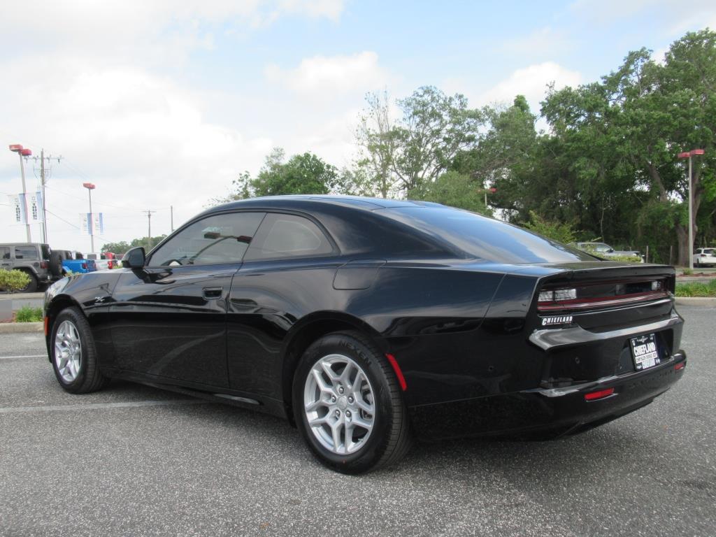2025 Dodge Charger R/T photo 4