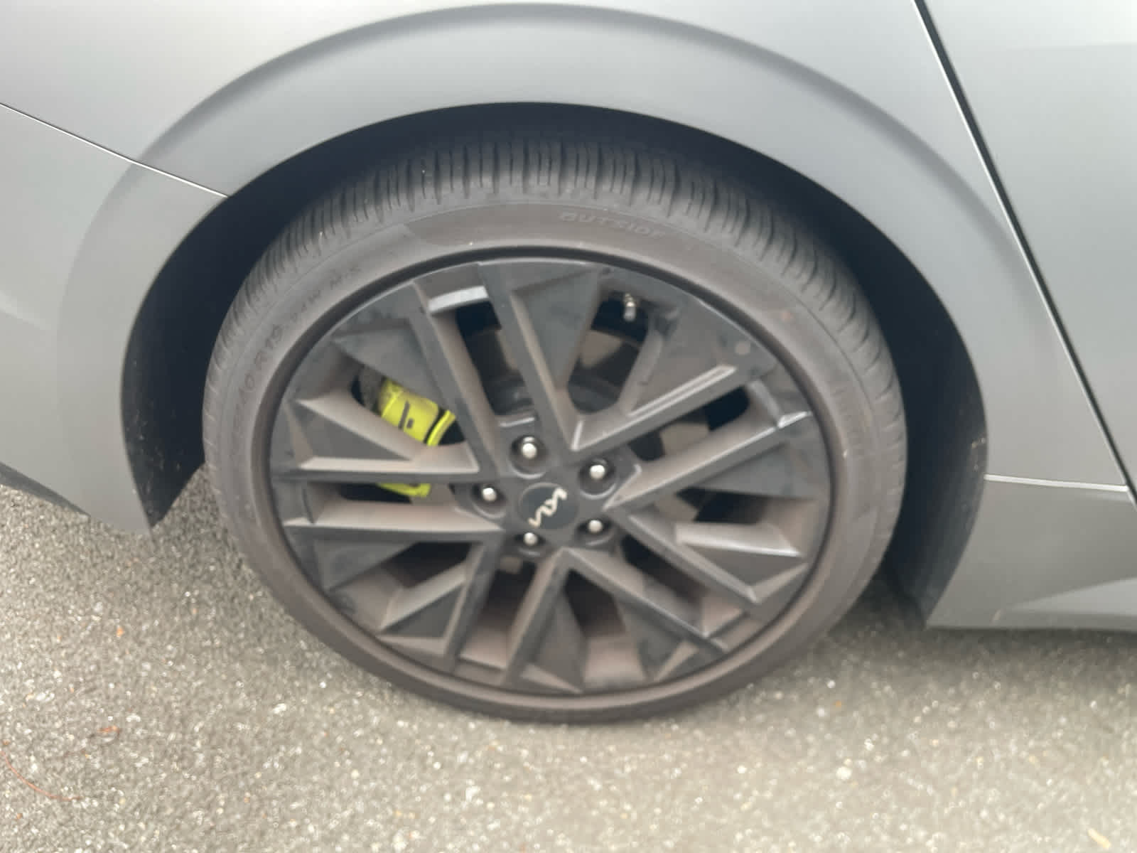 2025 Kia K5 GT photo 4