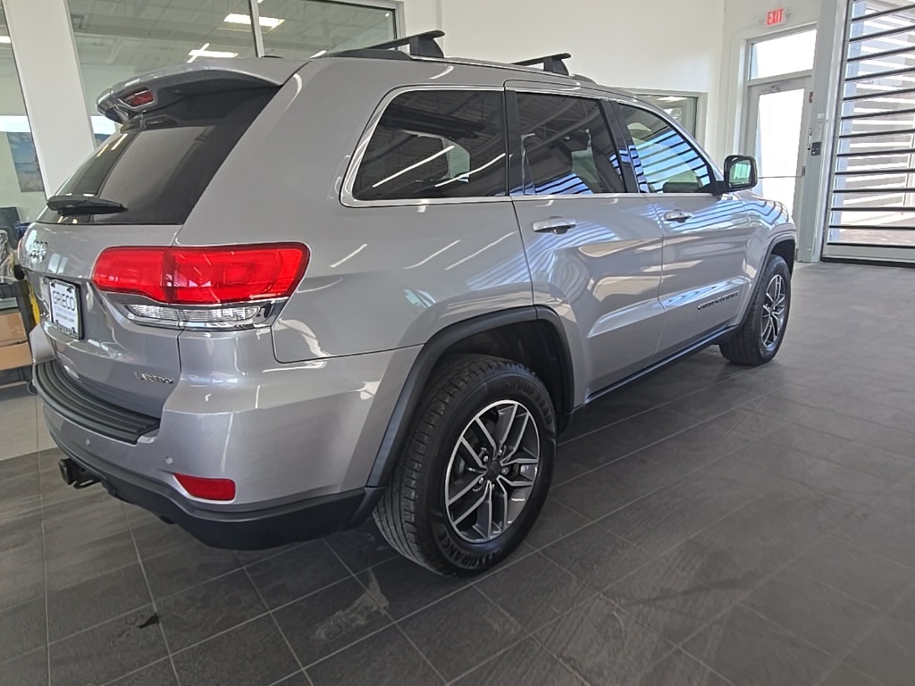 2019 Jeep Grand Cherokee Laredo E photo 7