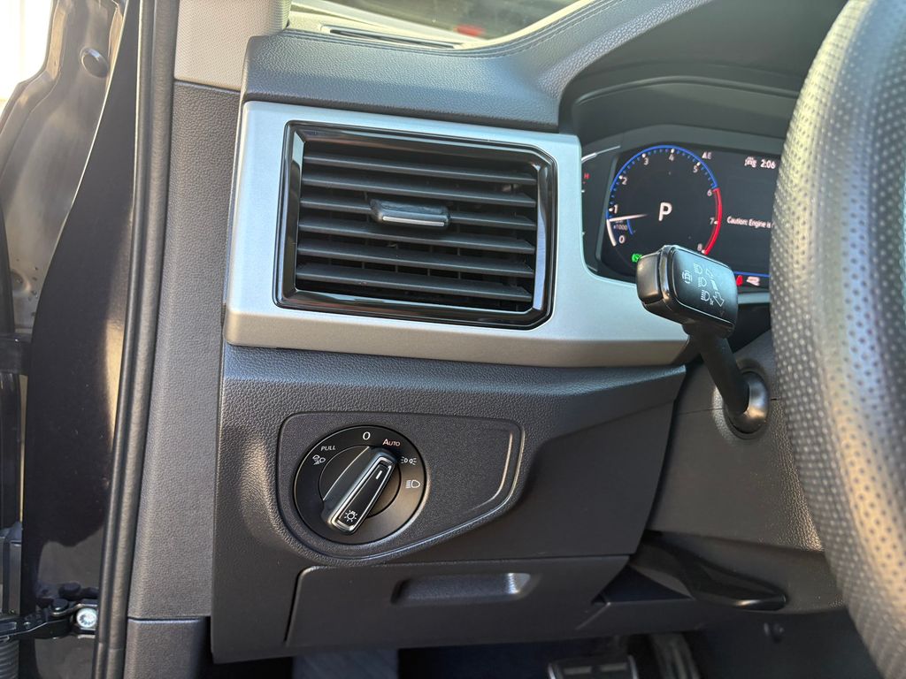 2021 Volkswagen Atlas V6 SEL Premium R-Line photo 16