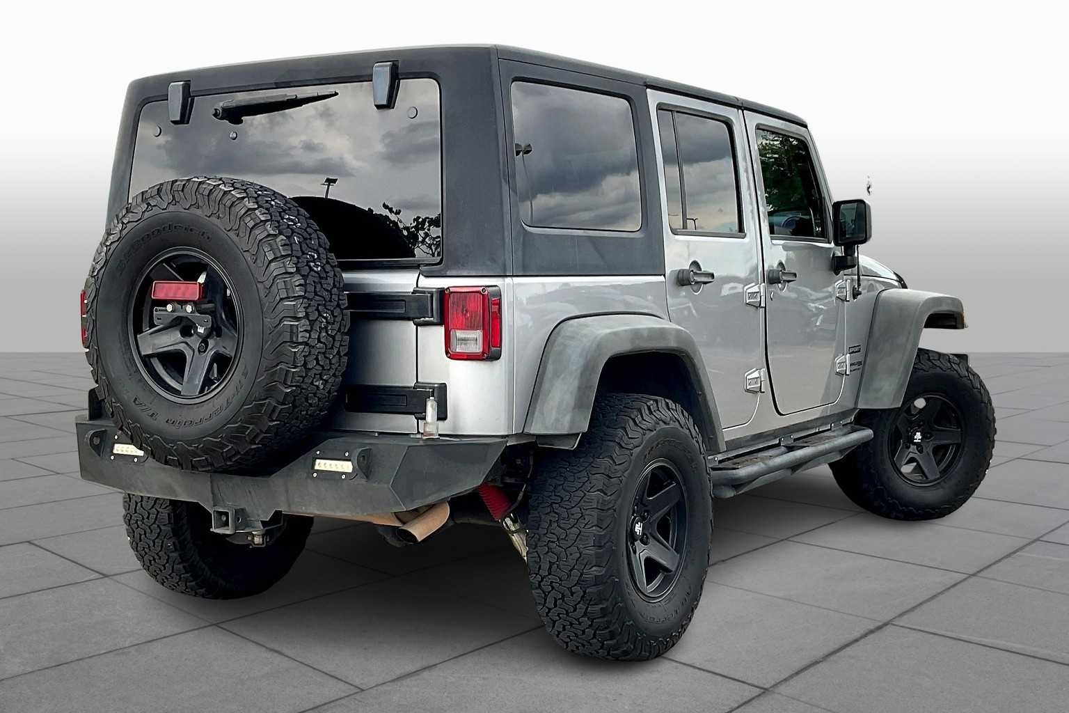 2018 Jeep Wrangler Unlimited Sport S photo 11