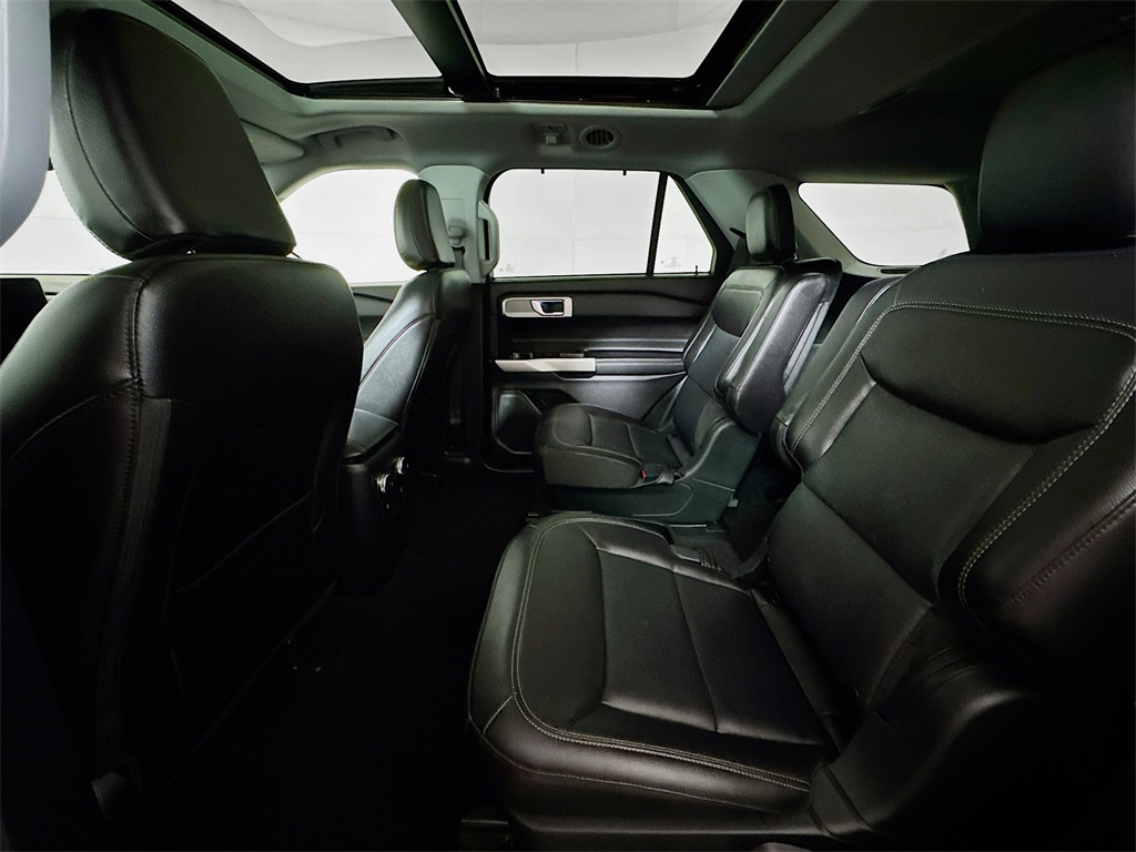 2021 Ford Explorer Limited photo 13