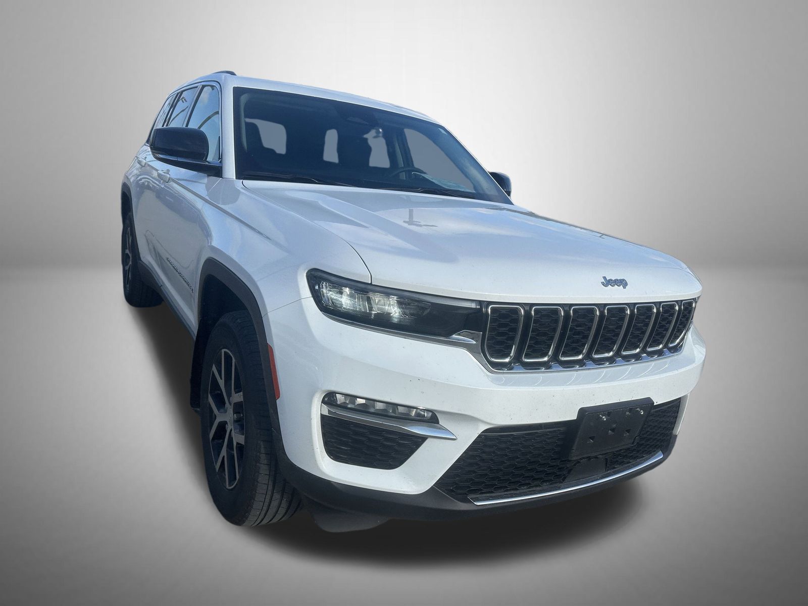 2023 Jeep Grand Cherokee Limited photo 2