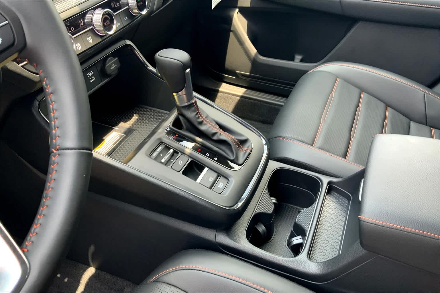 2025 Honda CR-V Hybrid Sport-L photo 7