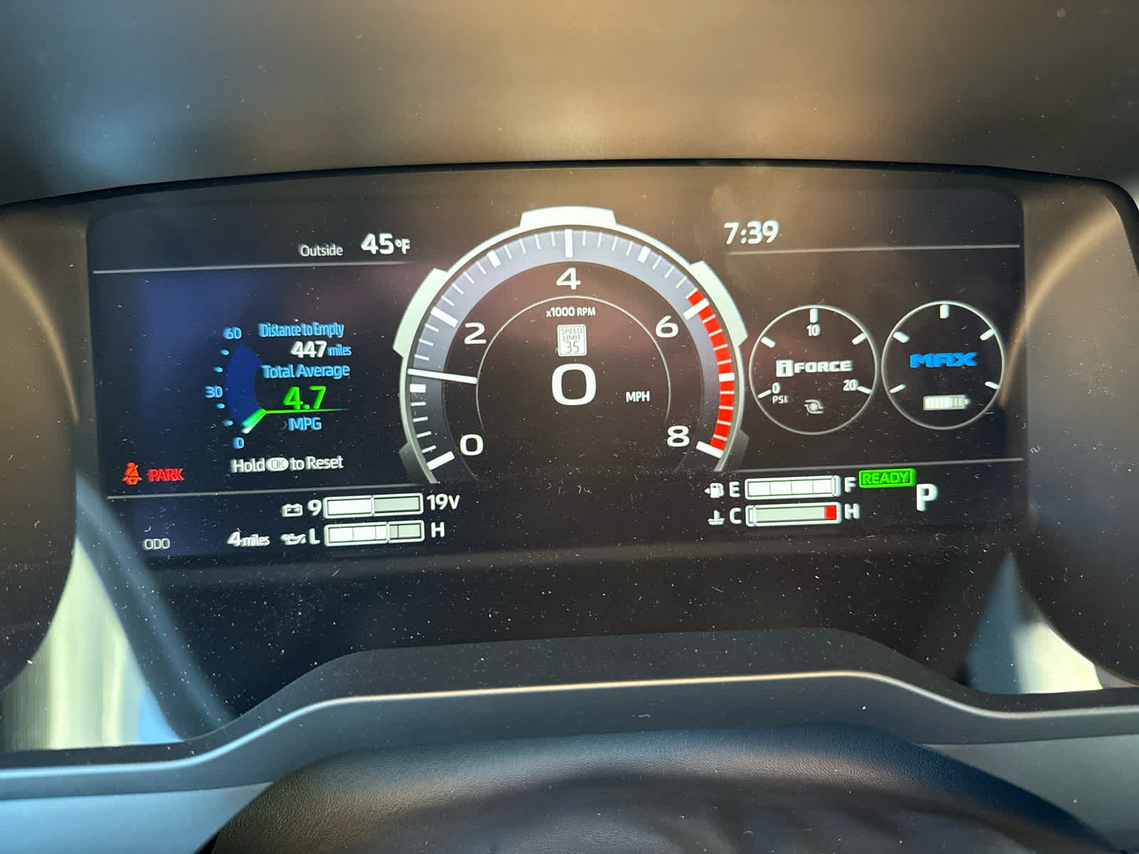 2025 Toyota Tundra Platinum CrewMax photo 16
