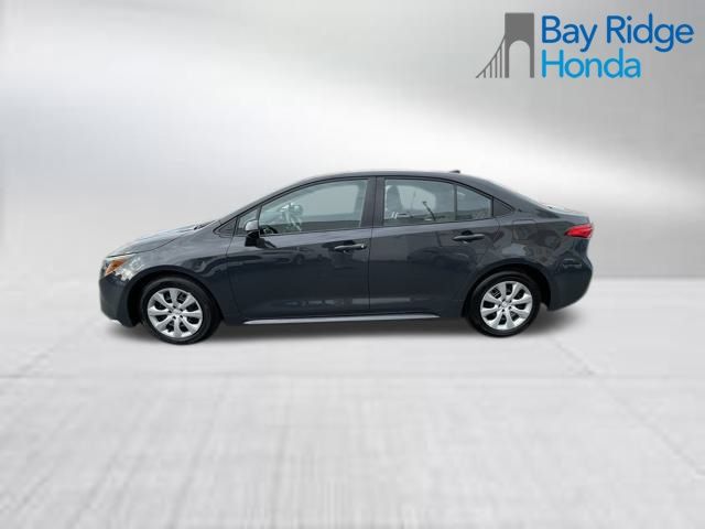 2025 Toyota Corolla LE photo 4