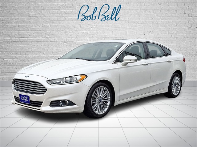 2016 Ford Fusion SE photo 3
