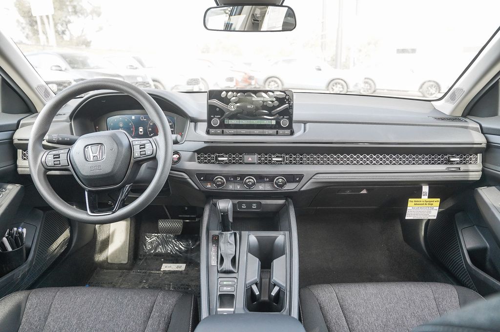 2025 Honda Accord SE photo 14