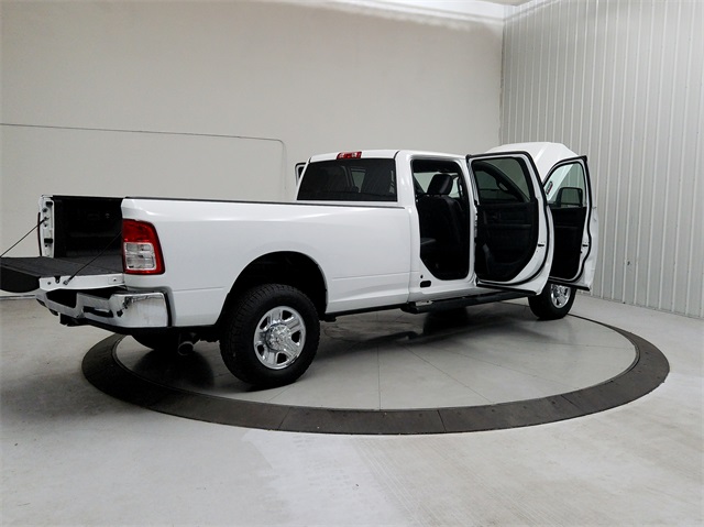 2023 Ram 2500 Tradesman photo 13