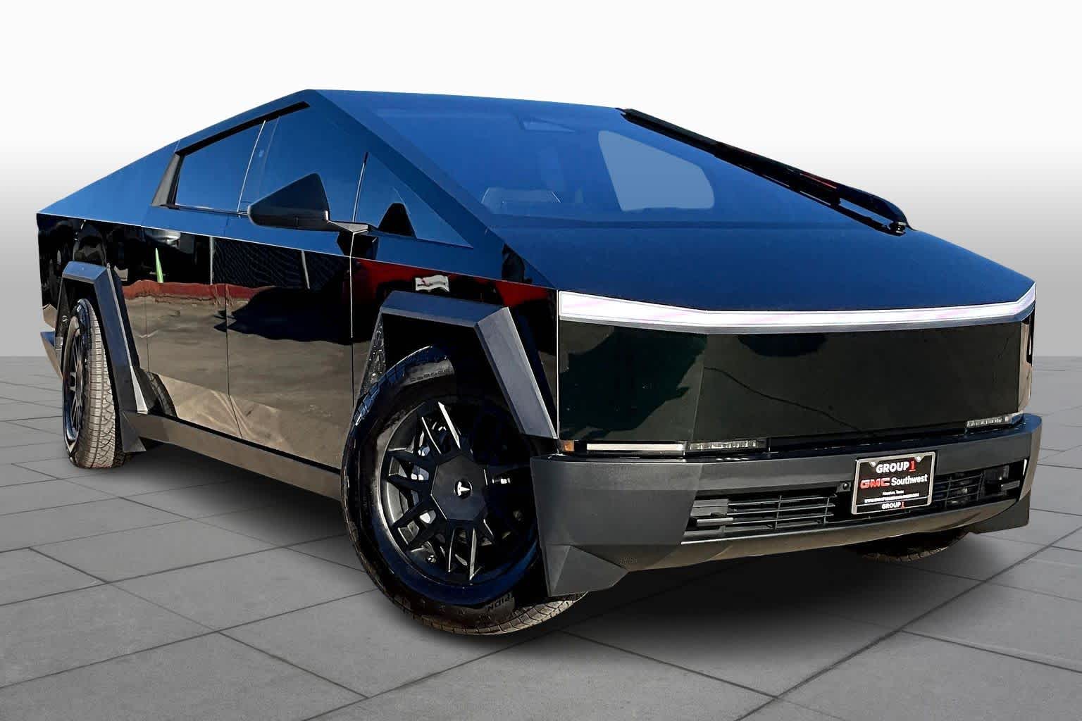 Used 2025 Tesla Cybertruck Base with VIN 7G2CEHED4SA075632 for sale in Houston, TX