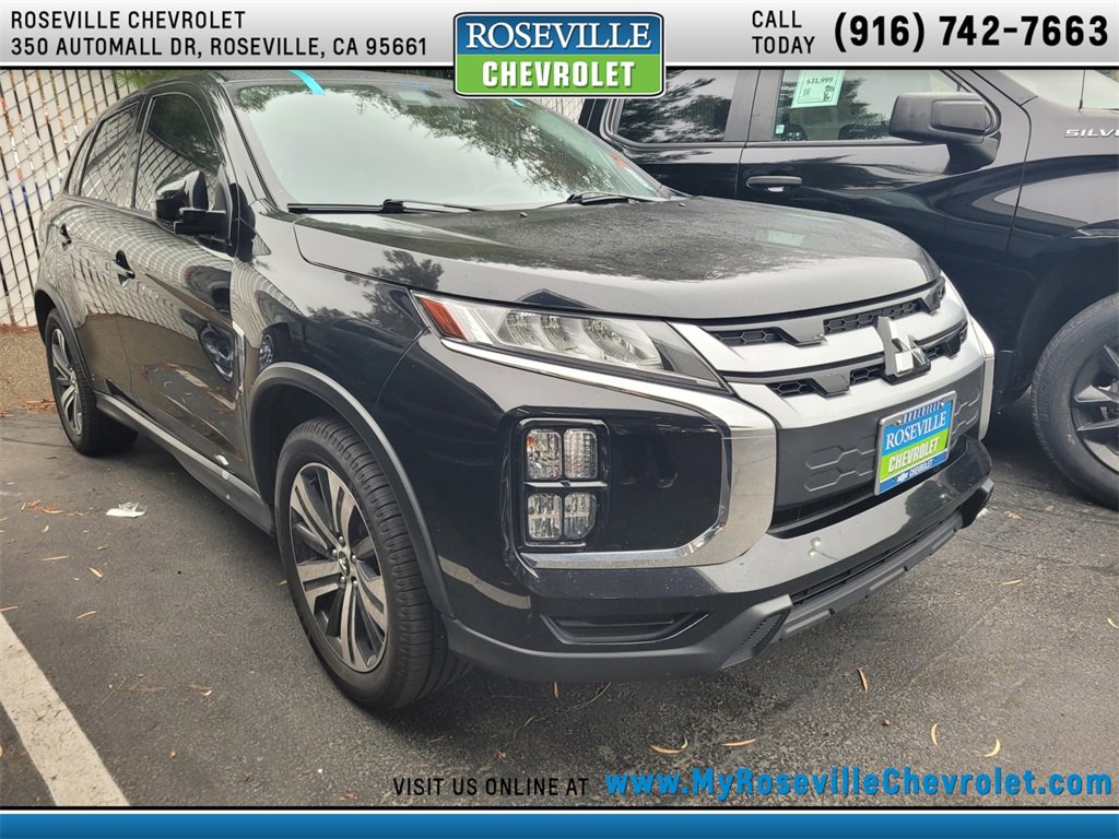 2020 Mitsubishi Outlander Sport SE's photo