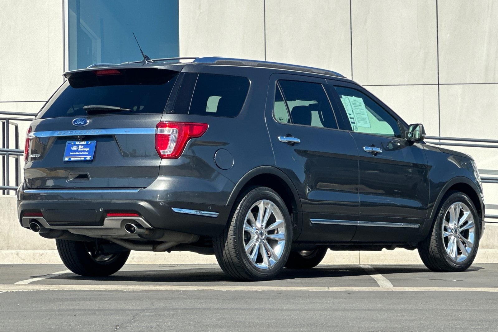 2018 Ford Explorer Limited photo 2
