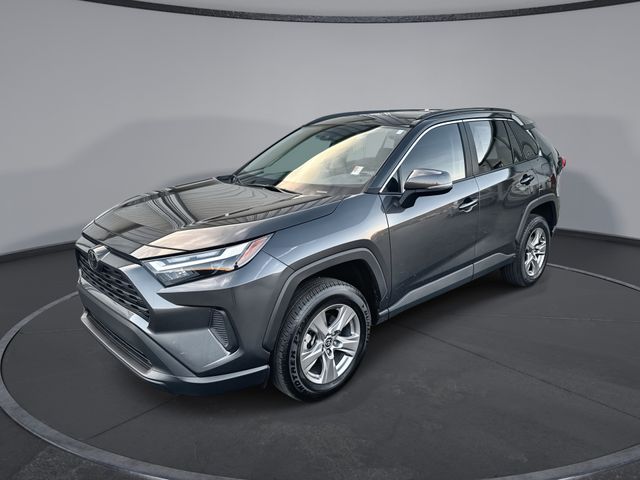 2023 Toyota RAV4 XLE's photo