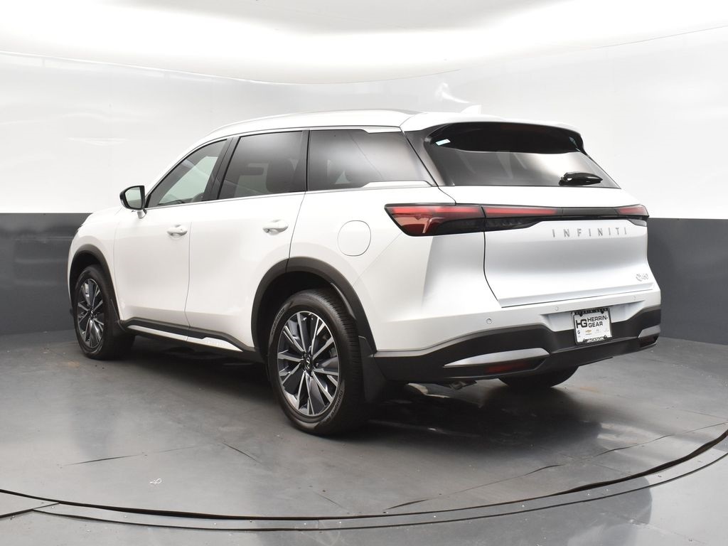 2026 Infiniti QX60 Luxe photo 3