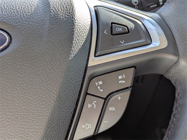 2022 Ford Edge SEL photo 23