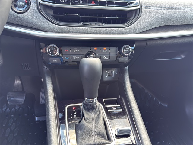 2025 Jeep Compass Latitude photo 15