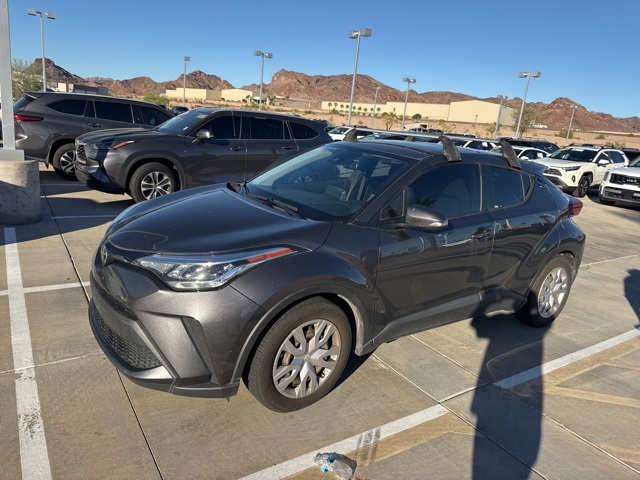 2021 Toyota C-HR LE's photo