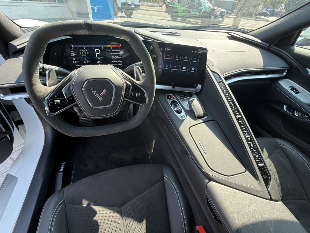 2025 Chevrolet Corvette Stingray 2LT photo 20