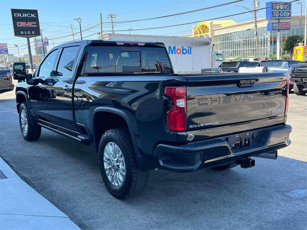 2022 Chevrolet Silverado 2500HD High Country photo 5