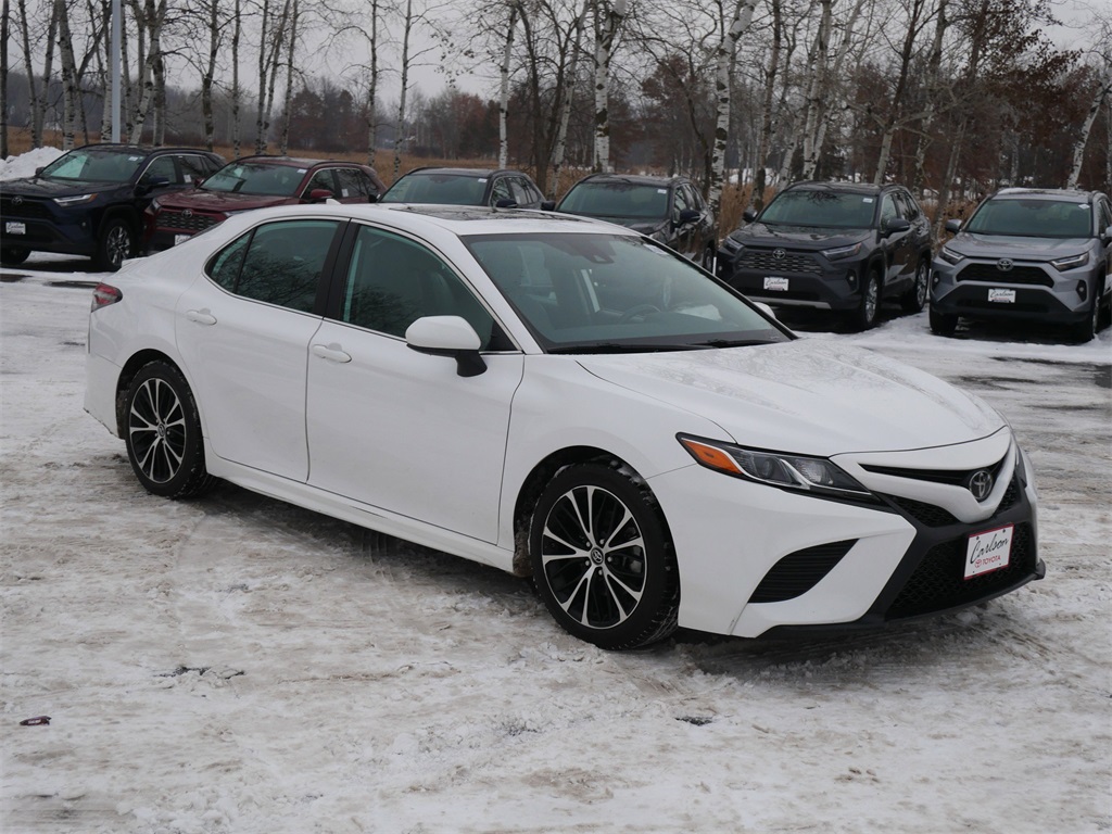 Certified 2019 Toyota Camry SE with VIN 4T1B11HK6KU774911 for sale in Minneapolis, Minnesota