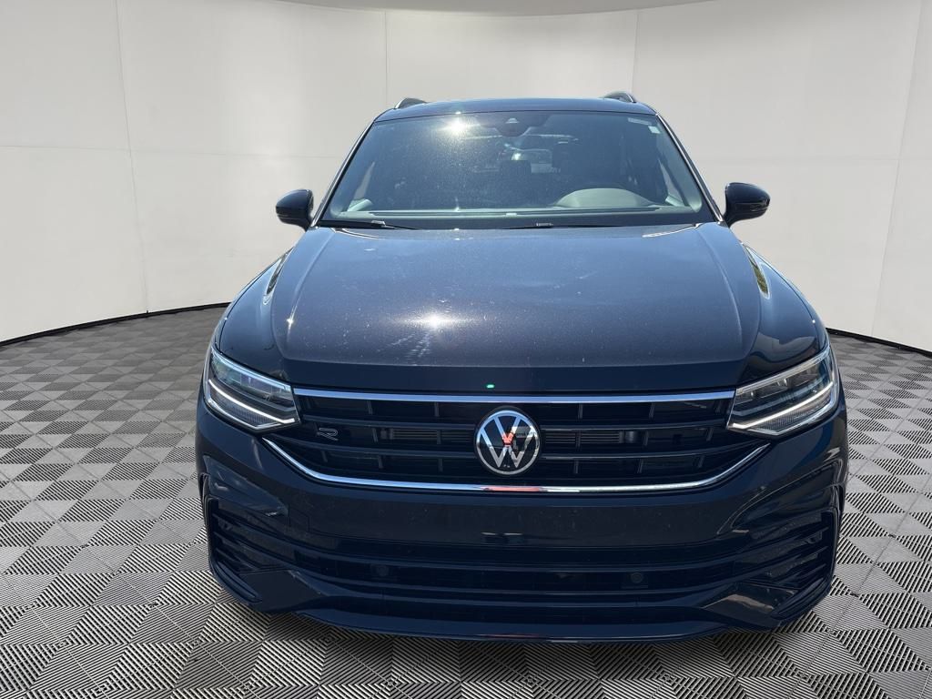 2024 Volkswagen Tiguan SE R-Line Black photo 6