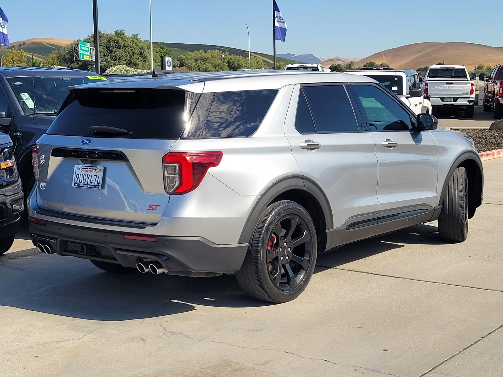 2022 Ford Explorer ST photo 4