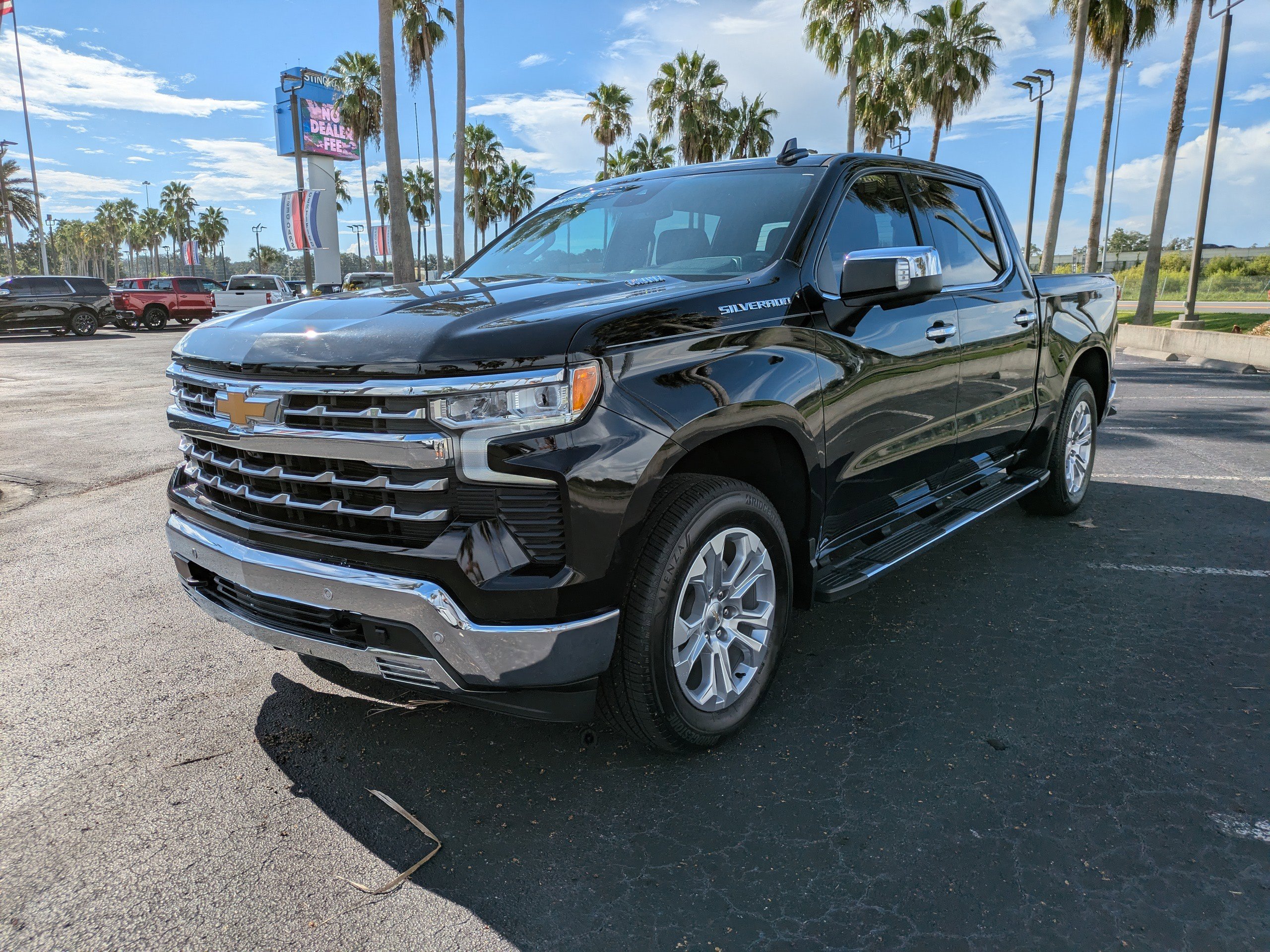 2023 Chevrolet Silverado 1500 LTZ photo 6