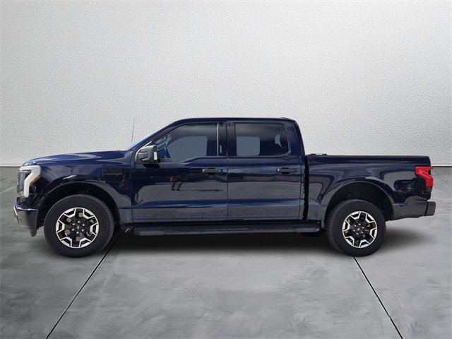 2022 Ford F-150 Lightning XLT photo 2