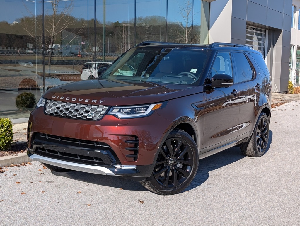 2026 Land Rover Discovery Gemini Edition's photo