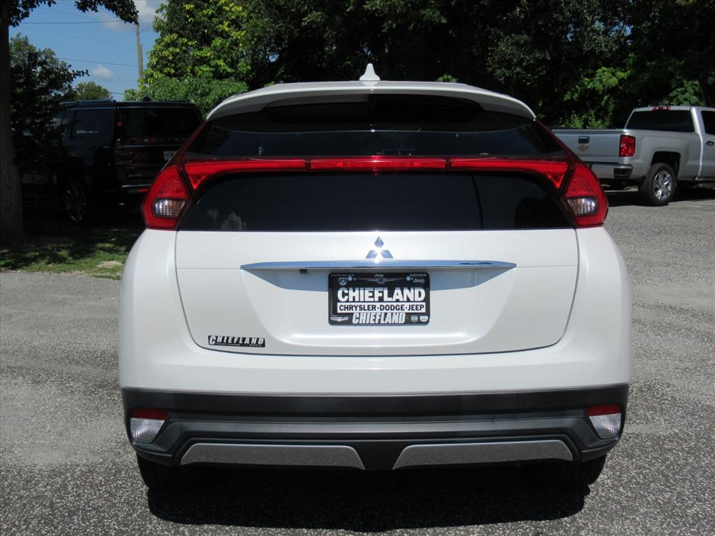 2020 Mitsubishi Eclipse Cross SEL photo 4