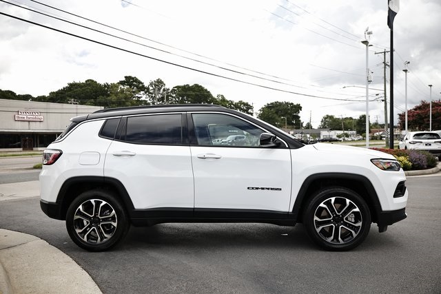 2024 Jeep Compass Limited photo 11