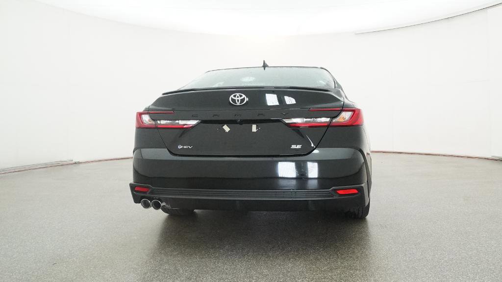2026 Toyota Camry SE photo 3