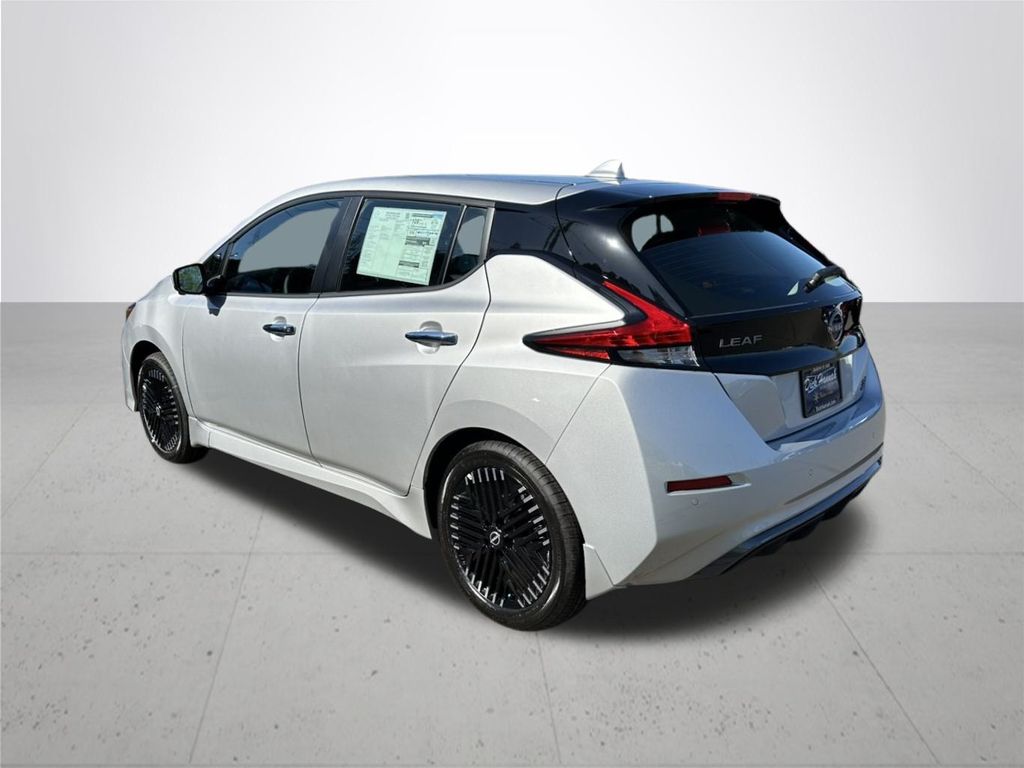 2025 Nissan Leaf SV Plus photo 9