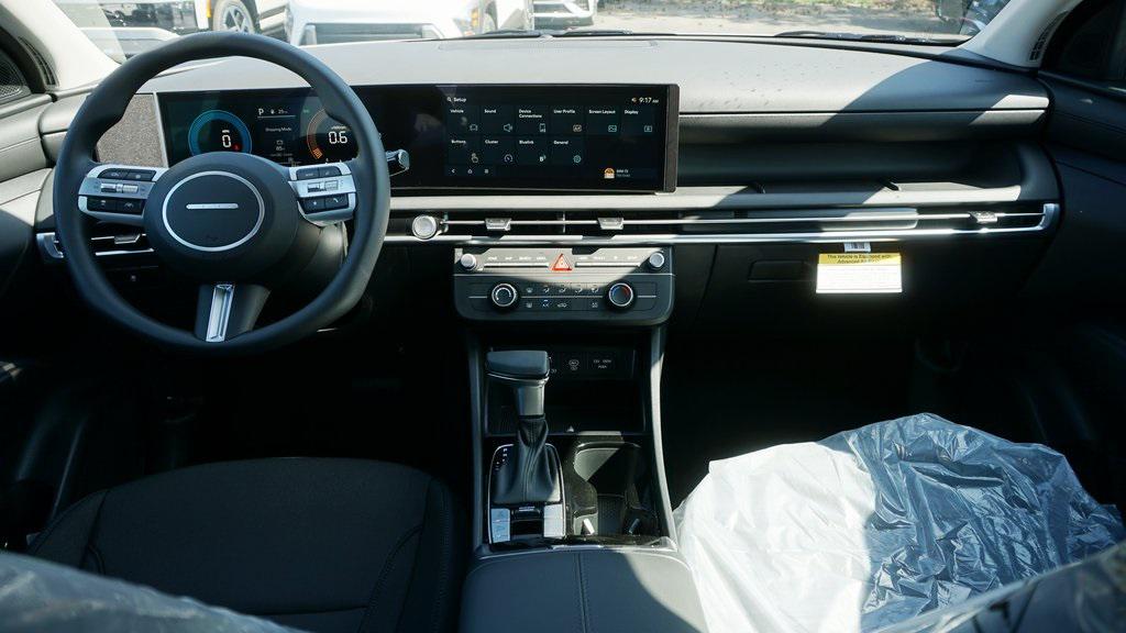 2025 Hyundai Tucson SE photo 7