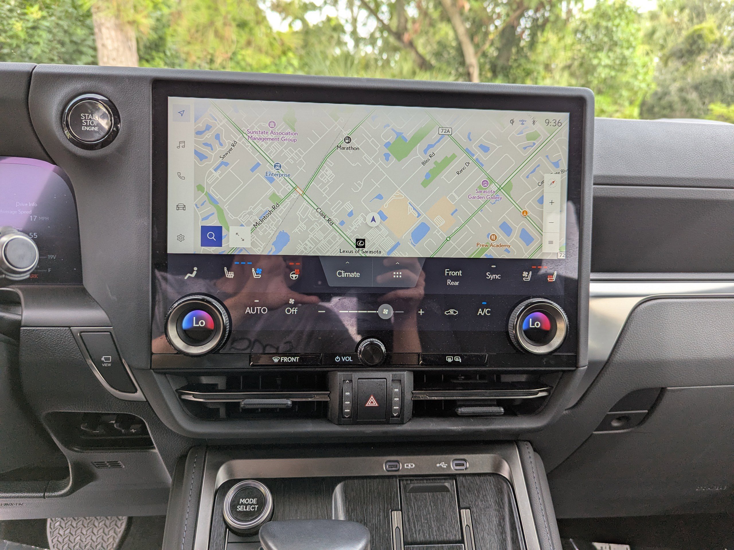 2024 Lexus GX 550 Luxury photo 24