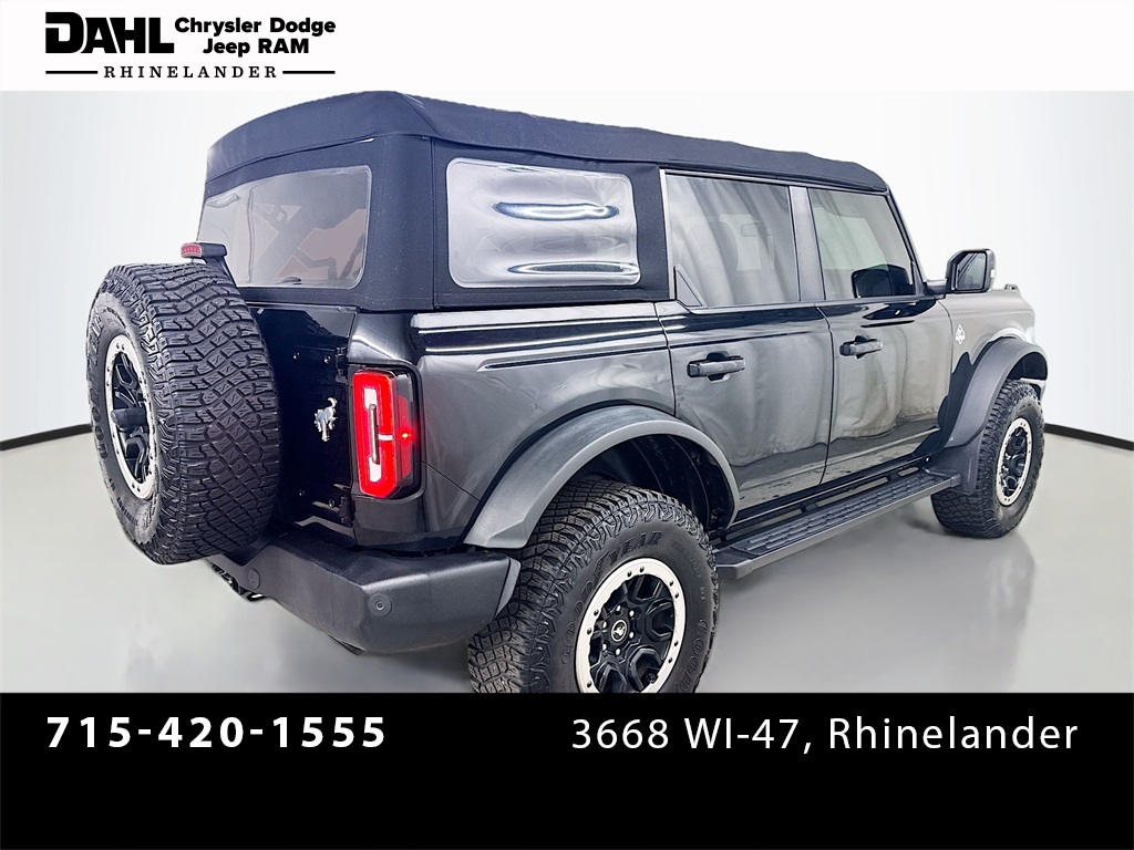 2021 Ford Bronco Outer Banks photo 3