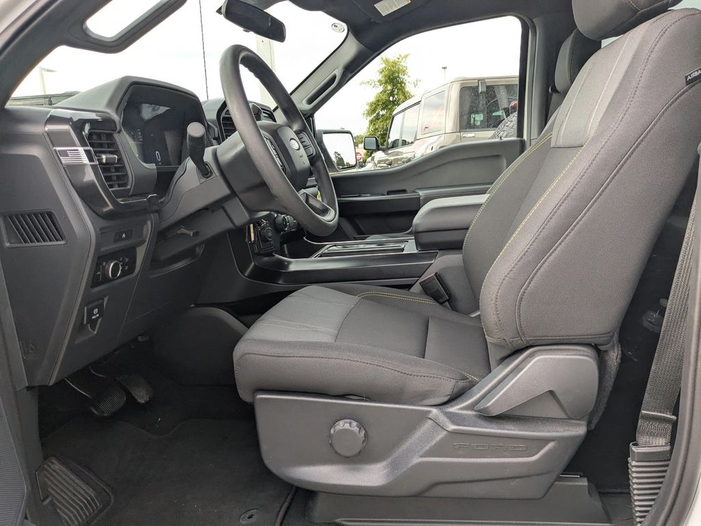 2025 Ford F-150 STX photo 19