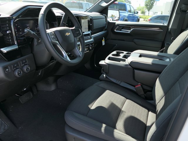 2025 Chevrolet Silverado 1500 LT photo 11