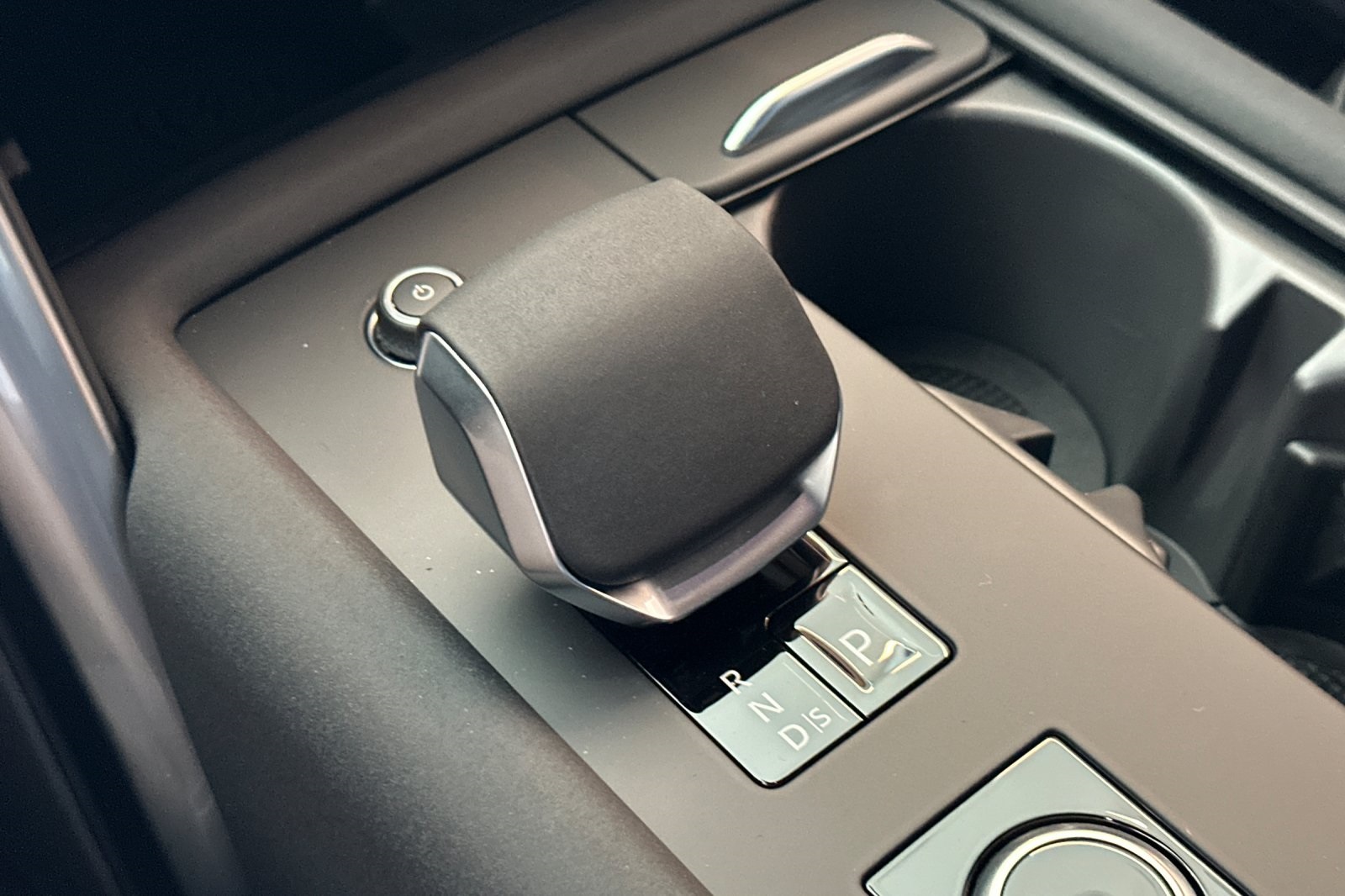 2025 Land Rover Discovery SE photo 25